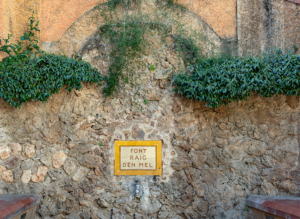 La Mina Hot Spring Source and  municipal washing places